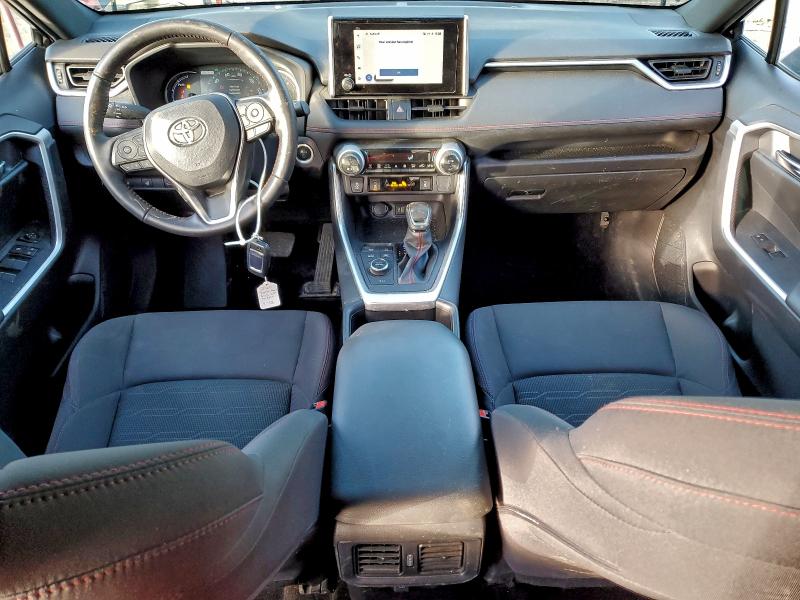 Фото 8 - TOYOTA RAV4