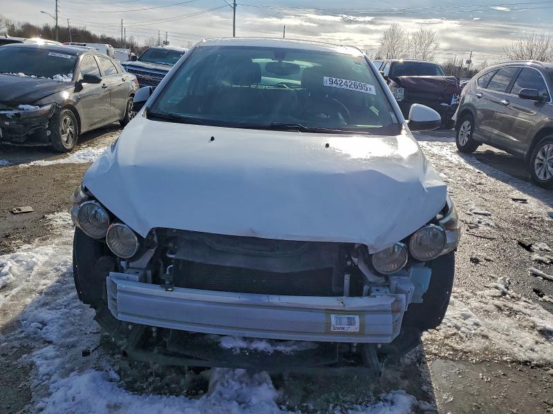 Фото 5 - CHEVROLET SONIC