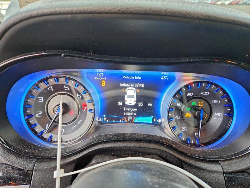 Фото 9 - CHRYSLER 300