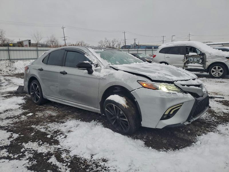 Фото 4 - TOYOTA CAMRY