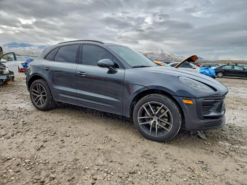 Фото 4 - PORSCHE MACAN BASE