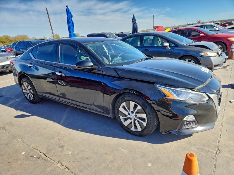 Фото 4 - NISSAN ALTIMA