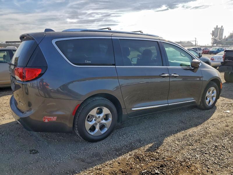 Фото 3 - CHRYSLER PACIFICA