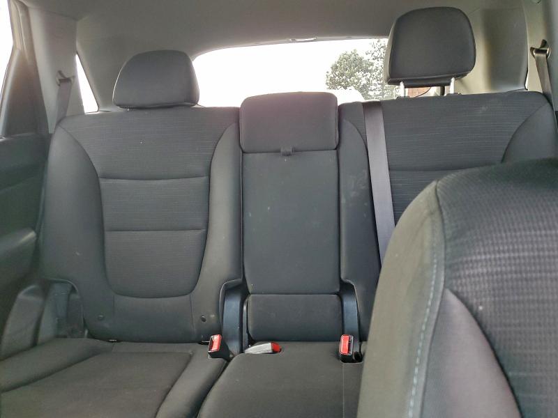 Фото 10 - KIA SORENTO