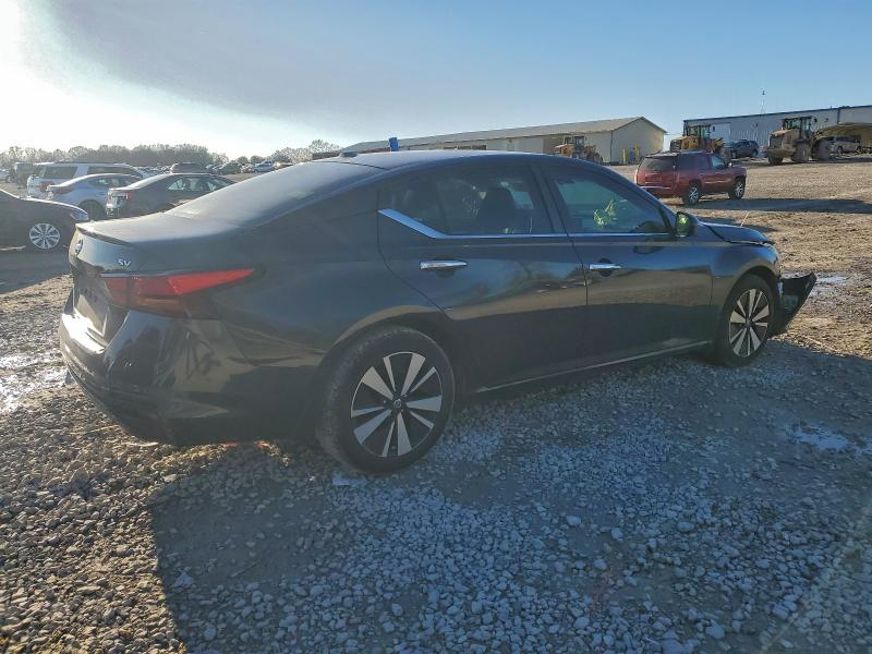 Фото 3 - NISSAN ALTIMA