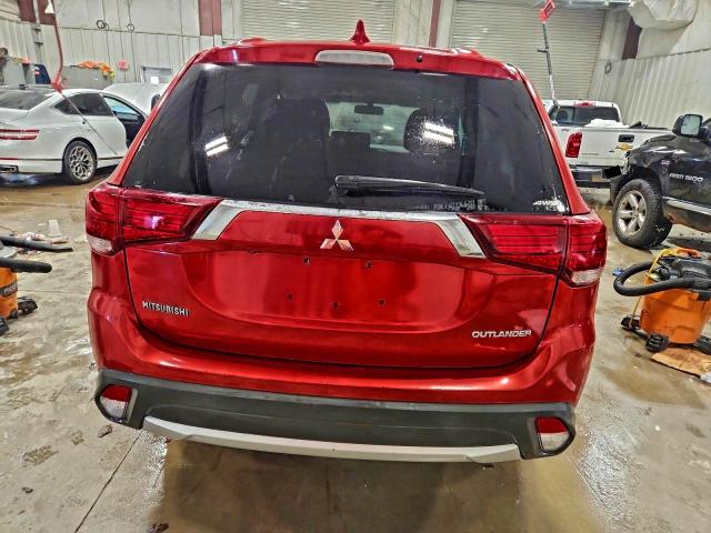 Фото 6 - MITSUBISHI OUTLANDER