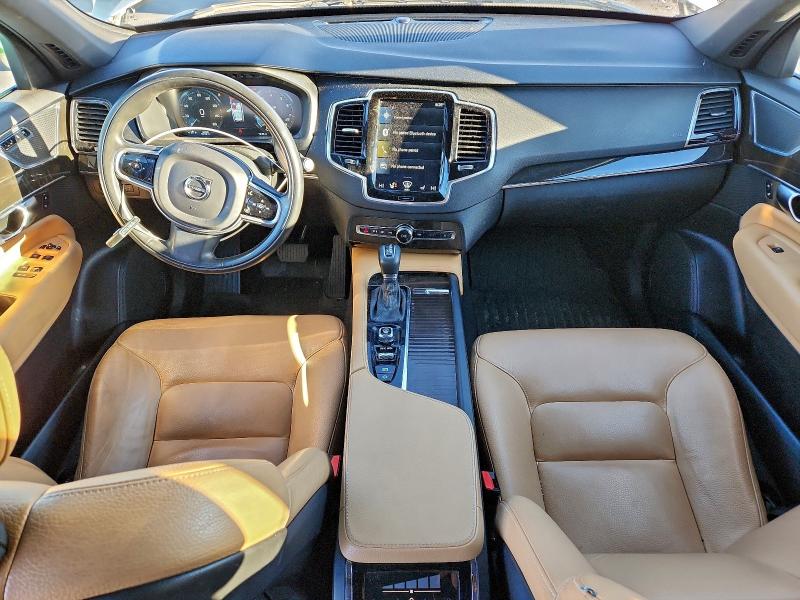 Фото 8 - VOLVO XC90