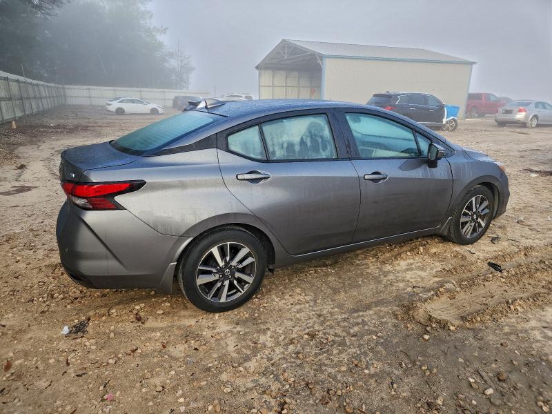 Фото 3 - NISSAN VERSA