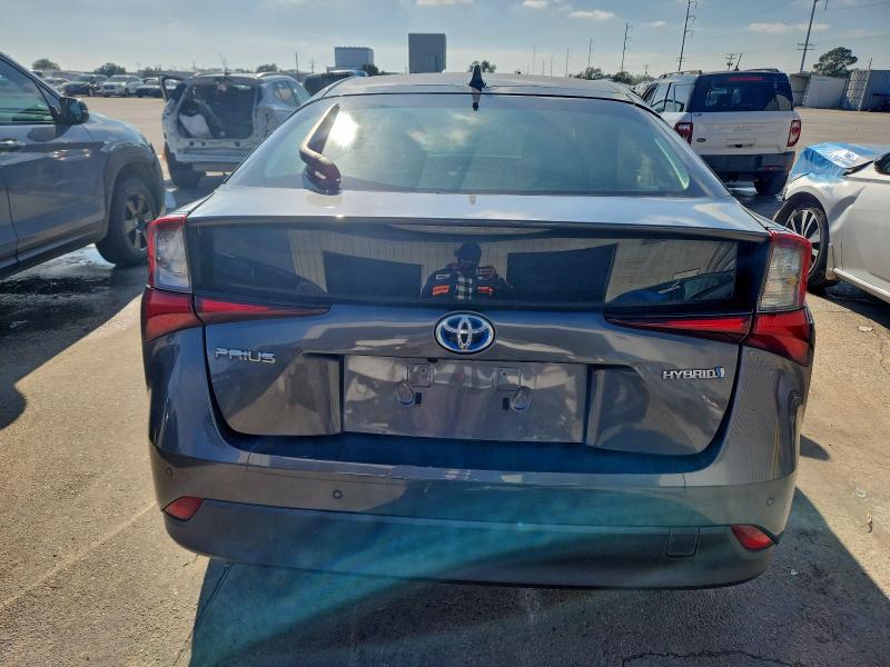 Фото 6 - TOYOTA PRIUS