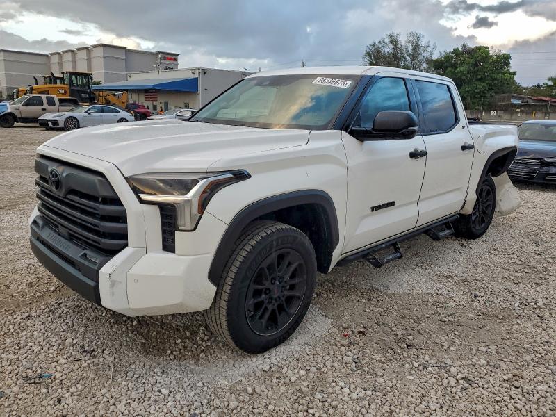 Фото 1 - TOYOTA TUNDRA
