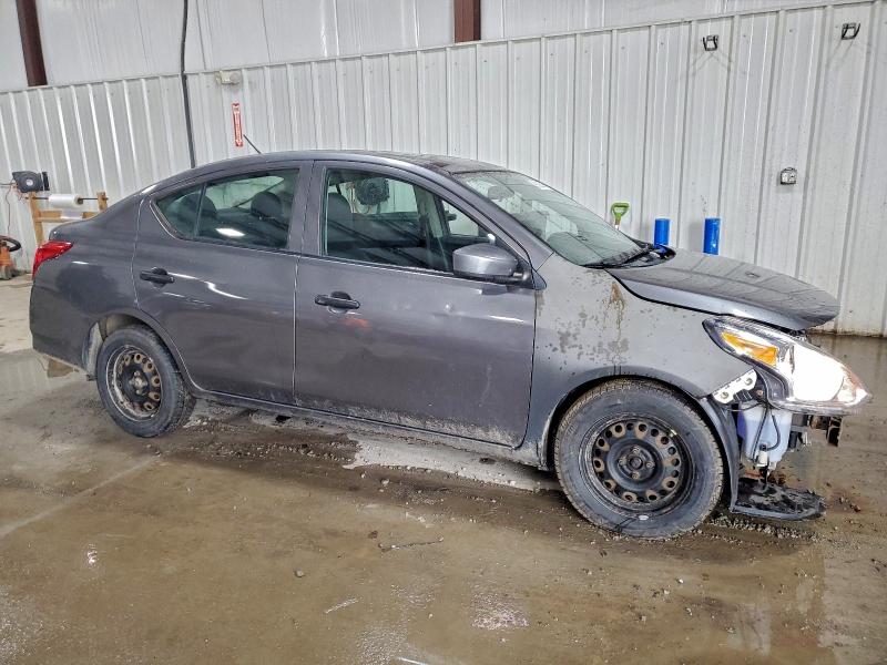 Фото 4 - NISSAN VERSA