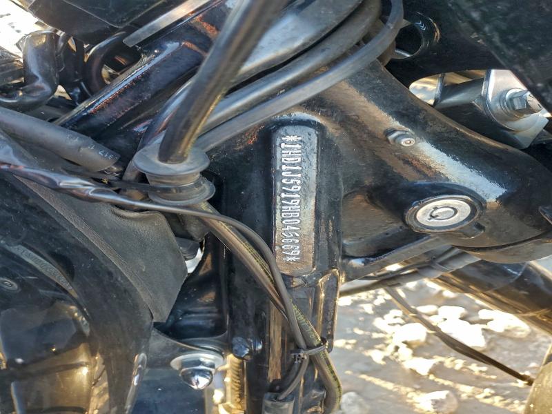 HARLEY-DAVIDSON FL 2017