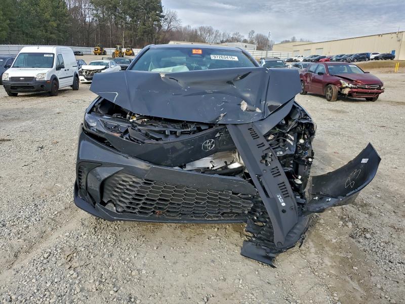 Фото 5 - TOYOTA CAMRY