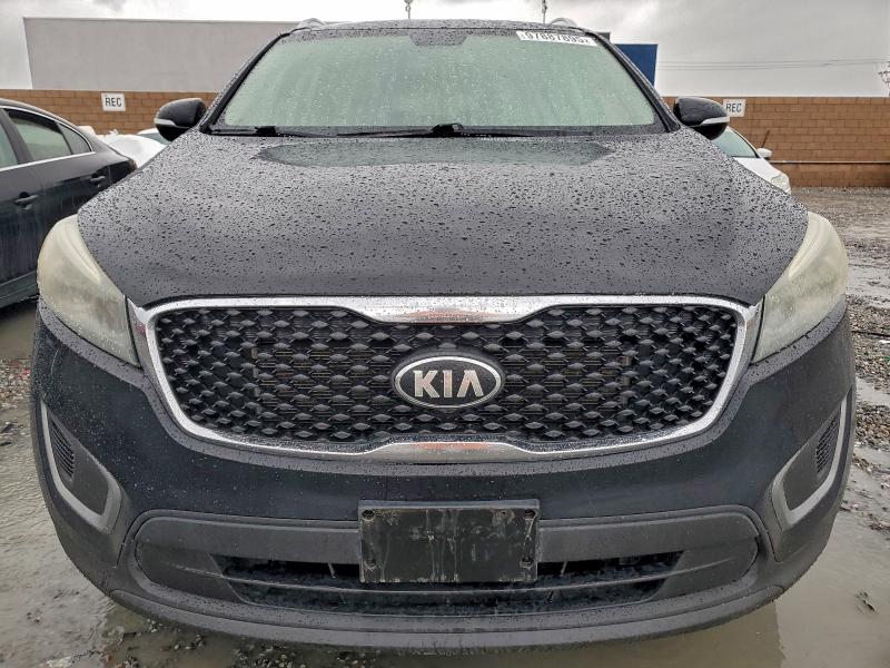 Фото 5 - KIA SORENTO