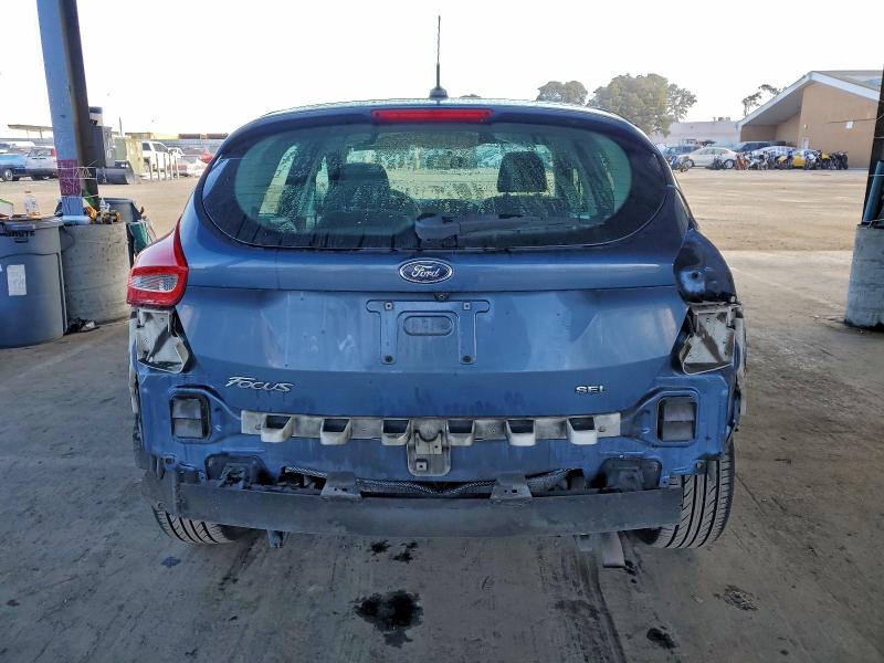 Фото 6 - FORD FOCUS