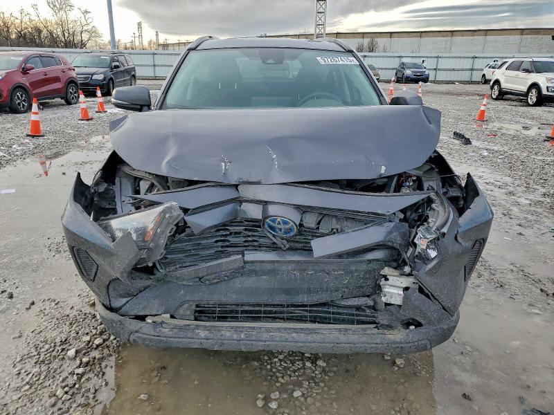 Фото 5 - TOYOTA RAV4