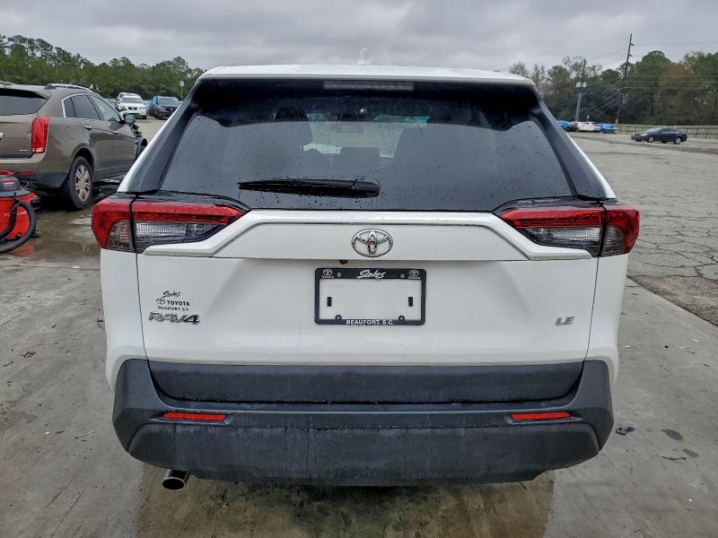 Фото 6 - TOYOTA RAV4