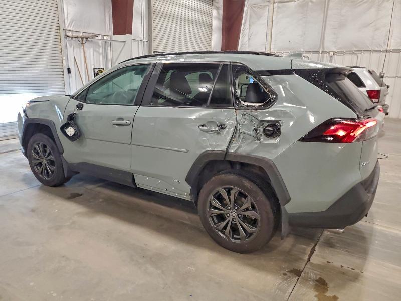 Фото 2 - TOYOTA RAV4