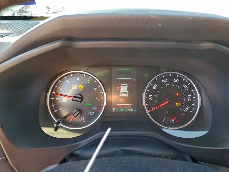 Фото 9 - TOYOTA RAV4