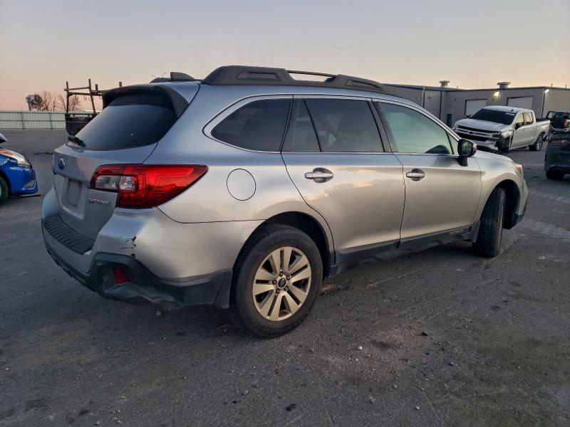 Фото 3 - SUBARU OUTBACK