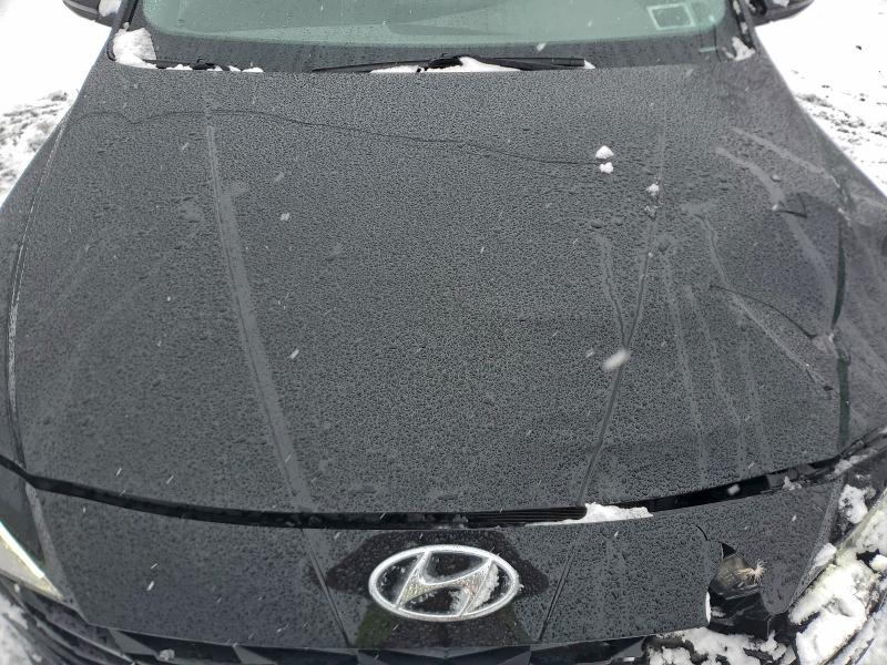 Фото 11 - HYUNDAI ELANTRA