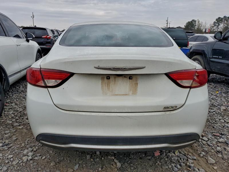 Фото 6 - CHRYSLER 200