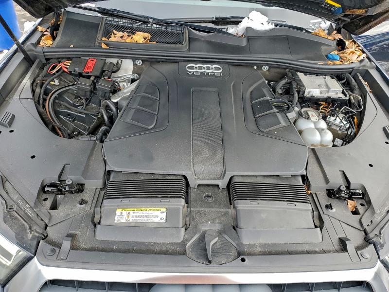 Фото 12 - AUDI Q7