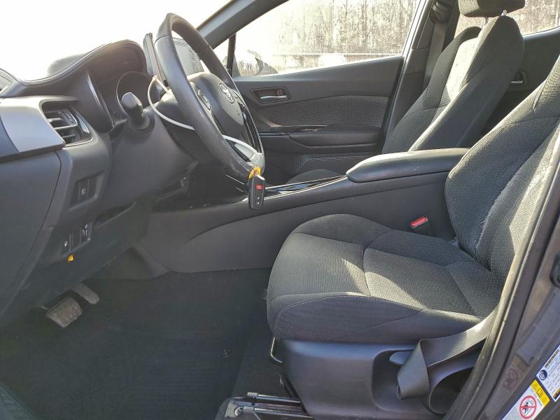 Фото 7 - TOYOTA C-HR