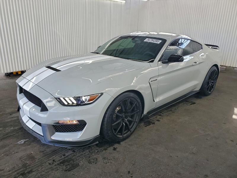 Фото 1 - FORD MUSTANG