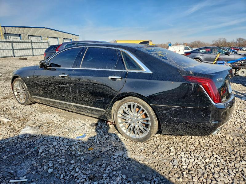 Фото 2 - CADILLAC CT6