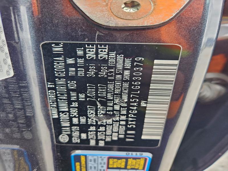 Фото 13 - KIA SORENTO