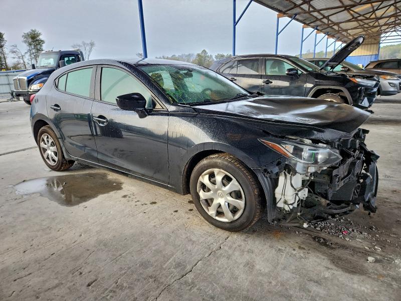 Фото 4 - MAZDA 3