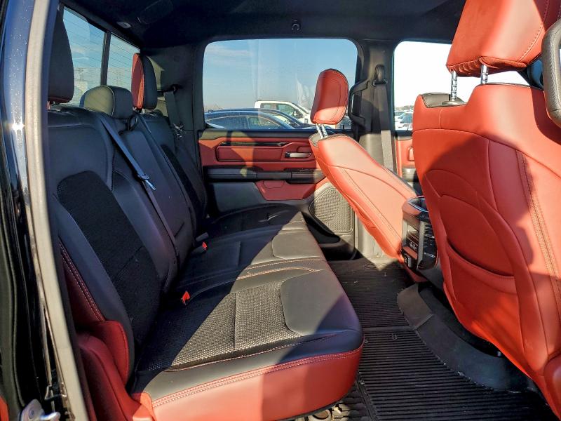 Фото 10 - RAM 1500