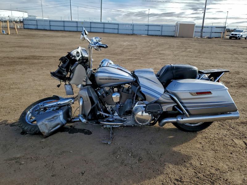 Фото 3 - HARLEY-DAVIDSON FLTRUSE CV