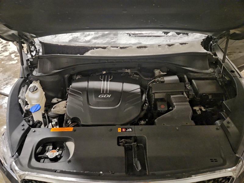 Фото 12 - KIA SORENTO