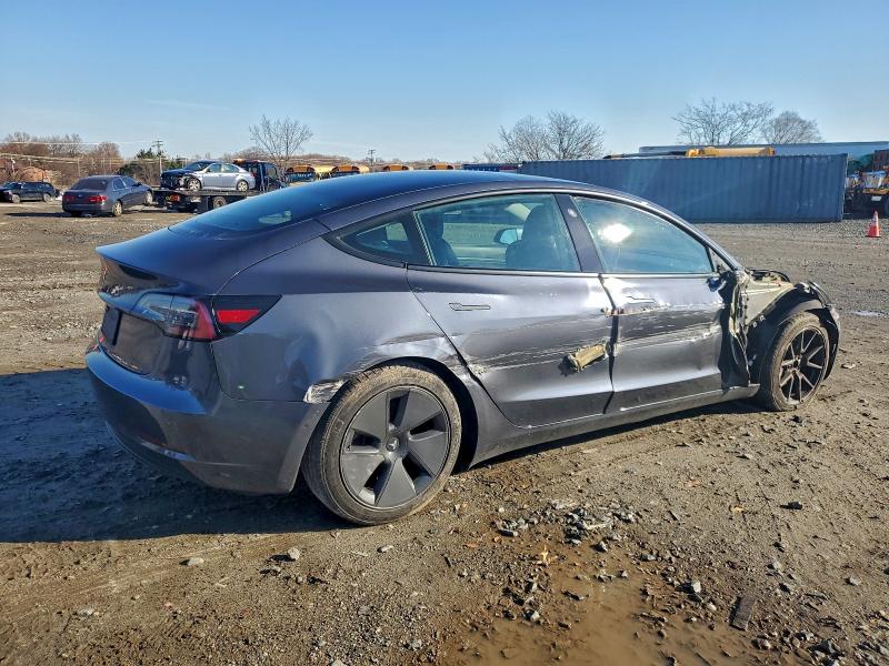 Фото 3 - TESLA MODEL 3
