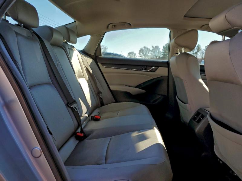 Фото 10 - HONDA ACCORD