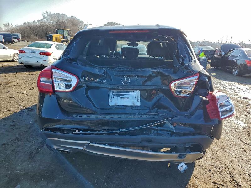 Фото 6 - MERCEDES-BENZ GLA-CLASS