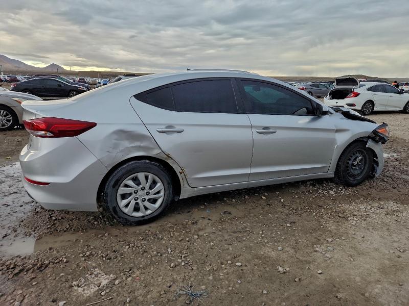 Фото 3 - HYUNDAI ELANTRA