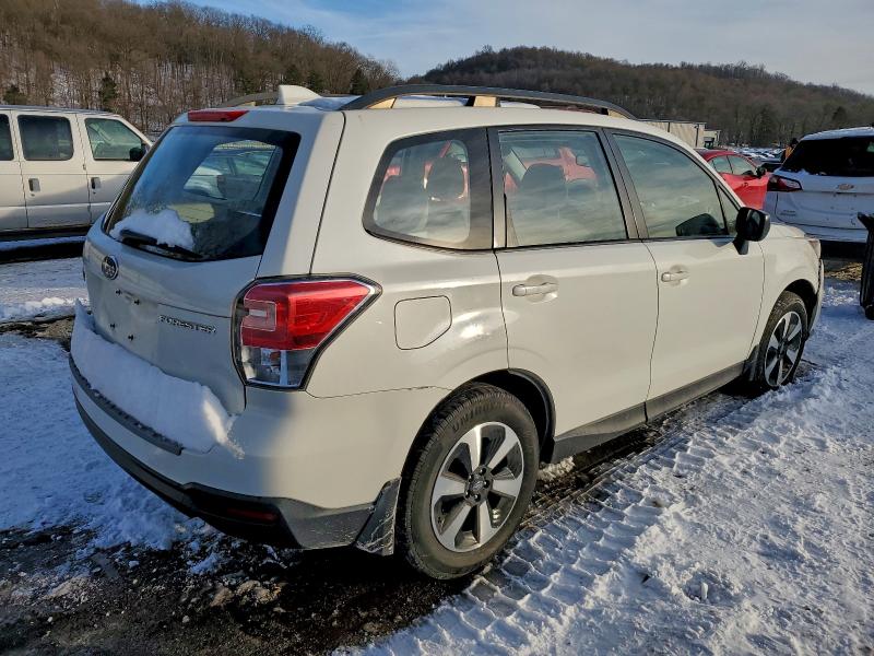 Фото 3 - SUBARU FORESTER