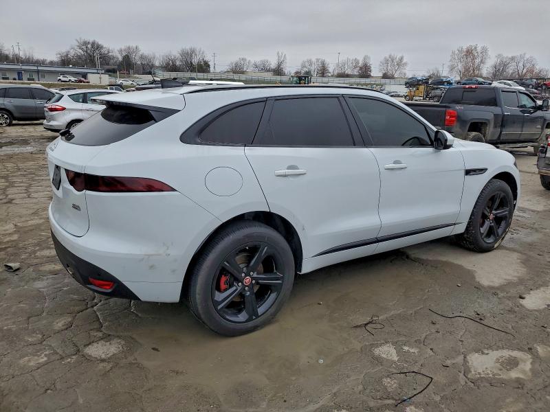 Фото 3 - JAGUAR F-PACE