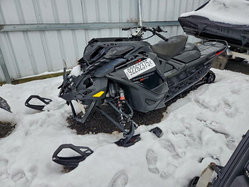 SKI-DOO SNOWMOBILE 2024