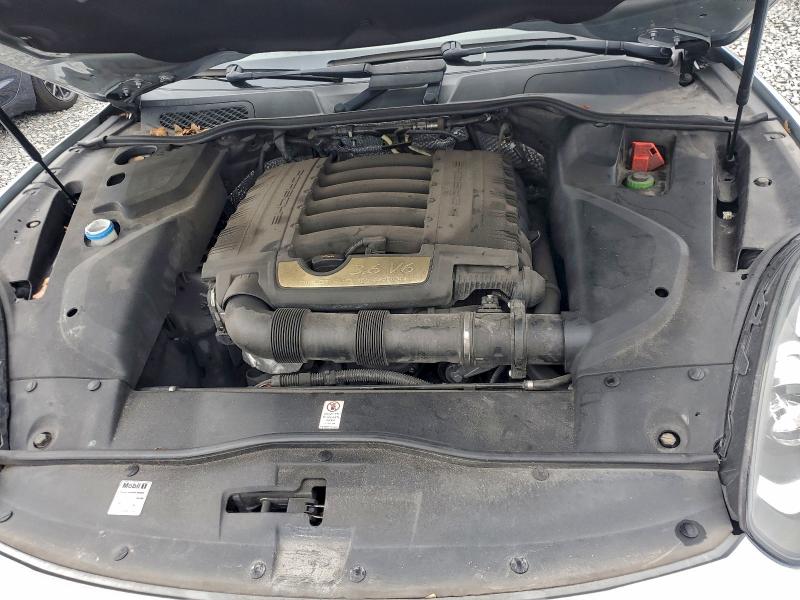 Фото 11 - PORSCHE CAYENNE