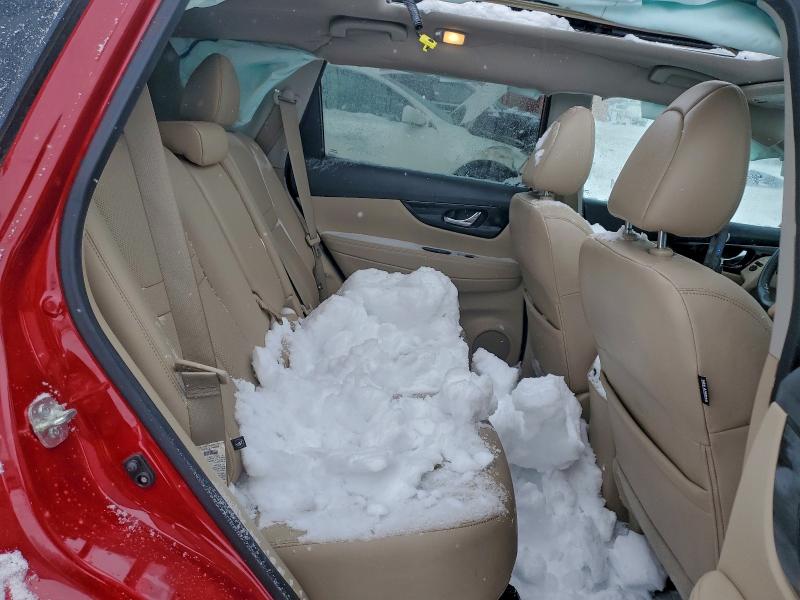 Фото 10 - NISSAN ROGUE