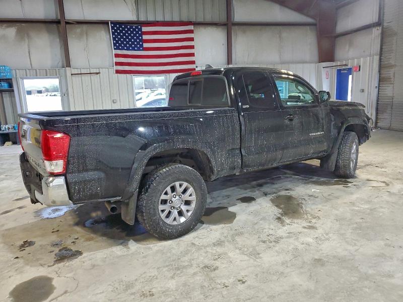 Фото 3 - TOYOTA TACOMA