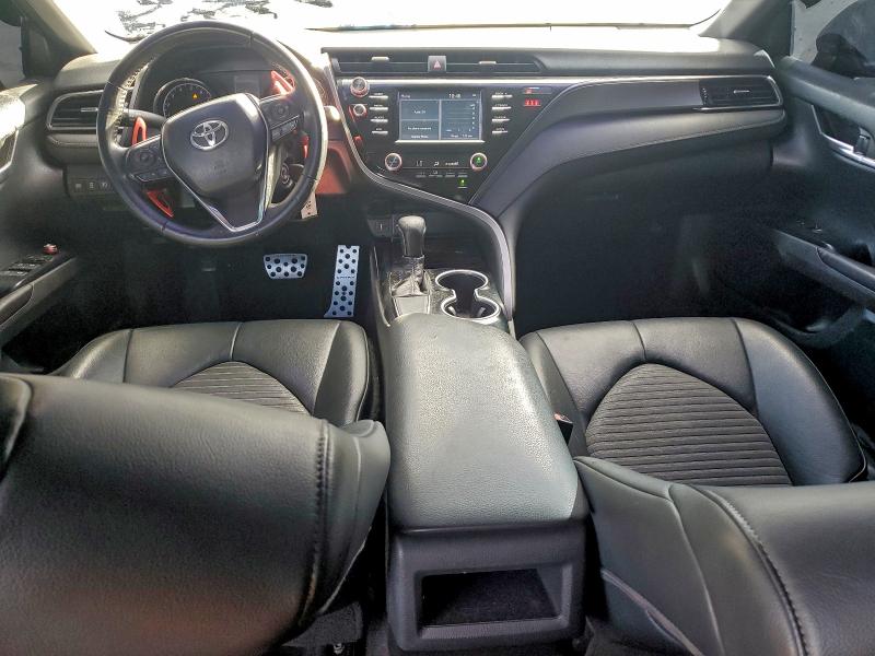 Фото 8 - TOYOTA CAMRY