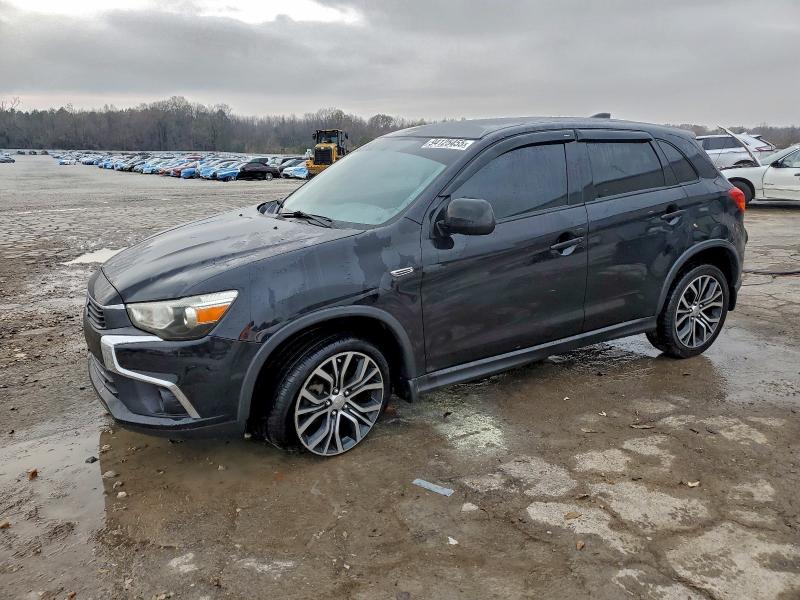 Фото 1 - MITSUBISHI OUTLANDER