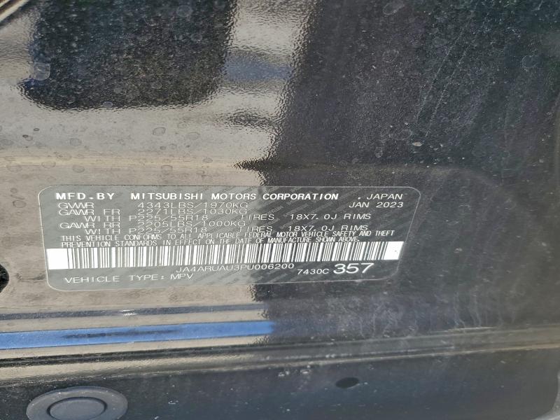 Фото 14 - MITSUBISHI OUTLANDER