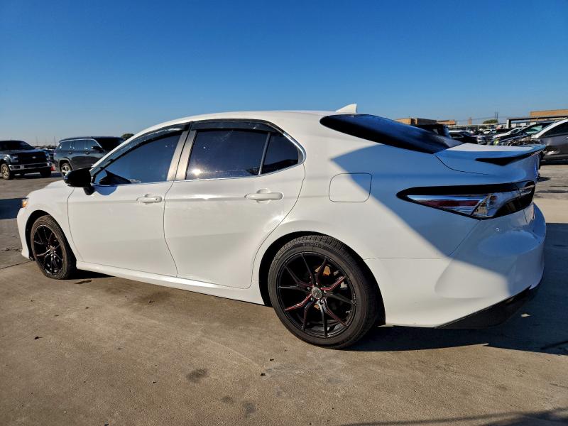 Фото 2 - TOYOTA CAMRY