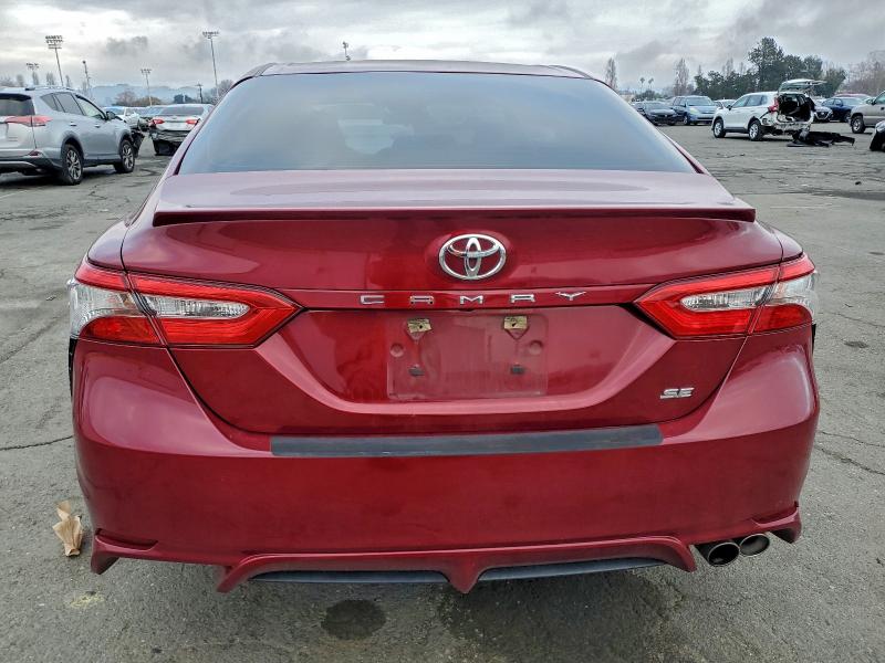 Фото 6 - TOYOTA CAMRY